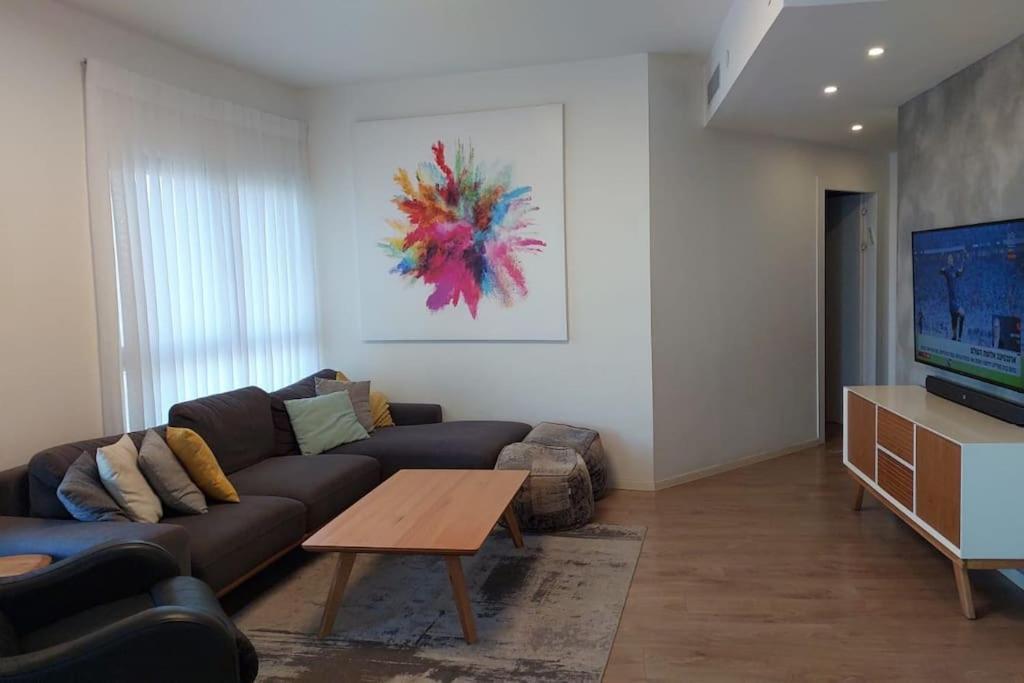 Seaside Court Retreat By Israpart Tel Aviv Bagian luar foto